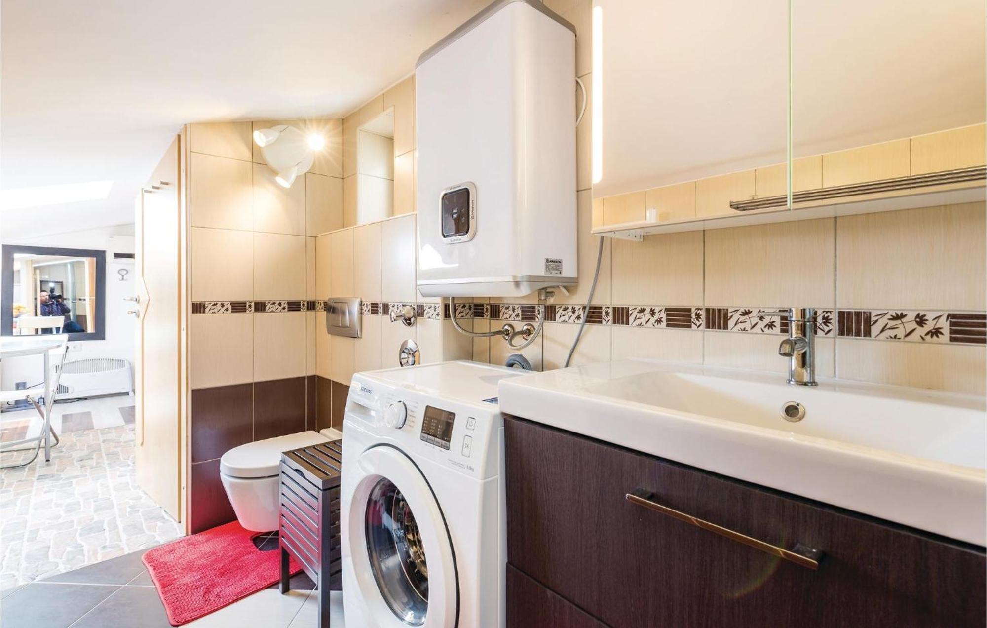 Beautiful Apartment In Opatija With Kitchen Buitenkant foto