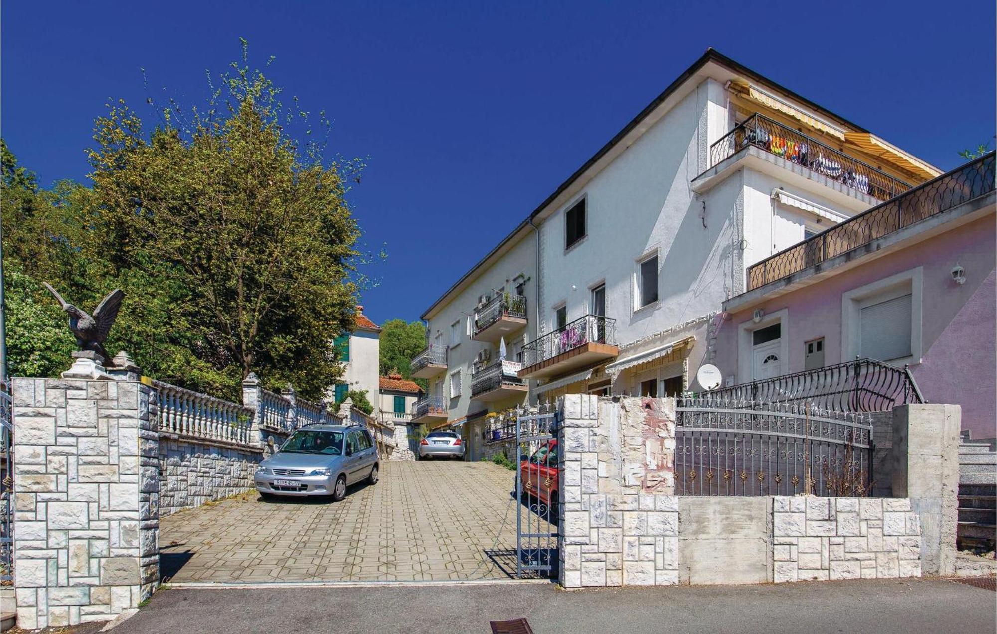 Beautiful Apartment In Opatija With Kitchen Buitenkant foto